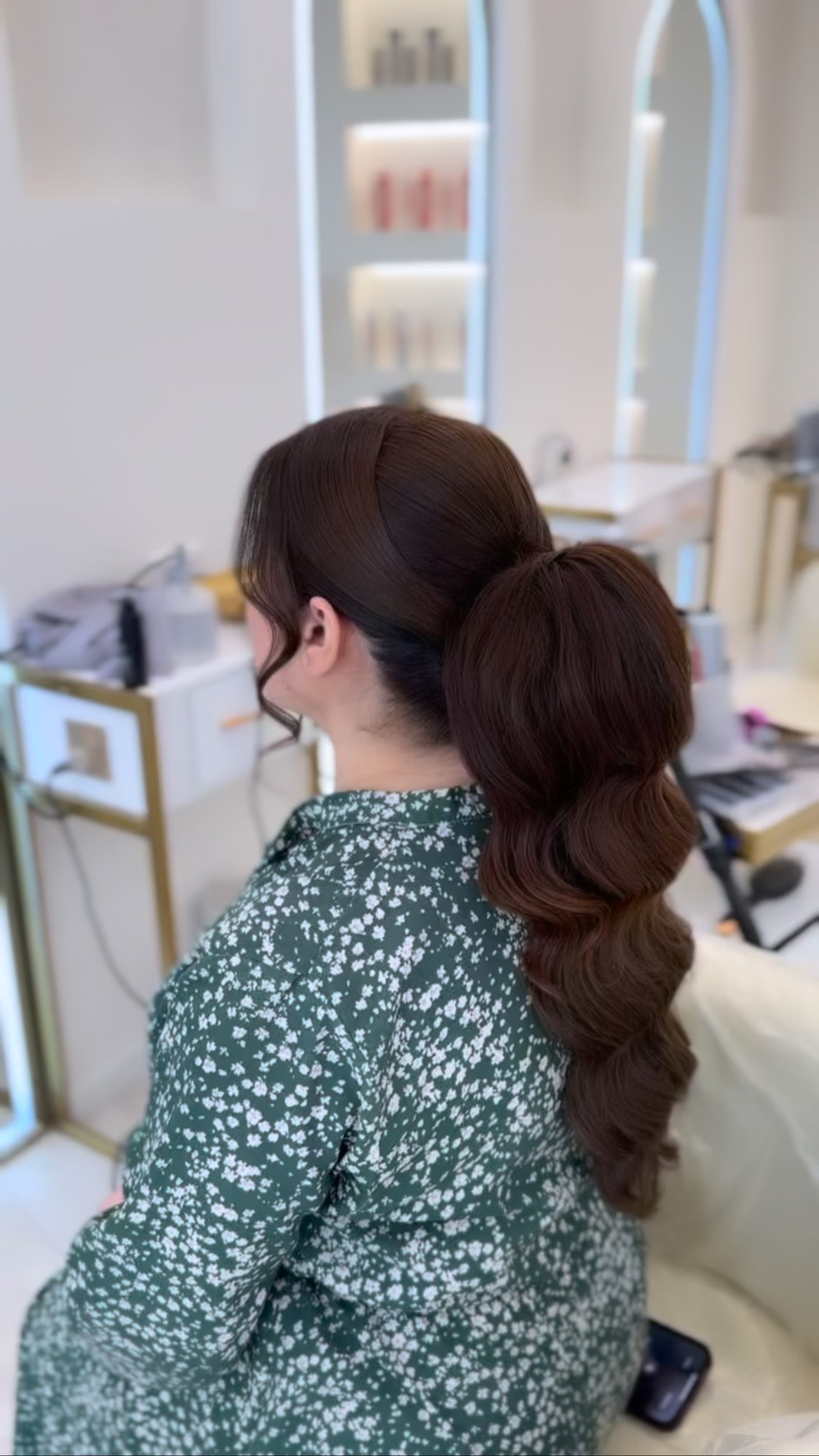 Sleek ponytail: Bridesmaids and pre-wedding shoots